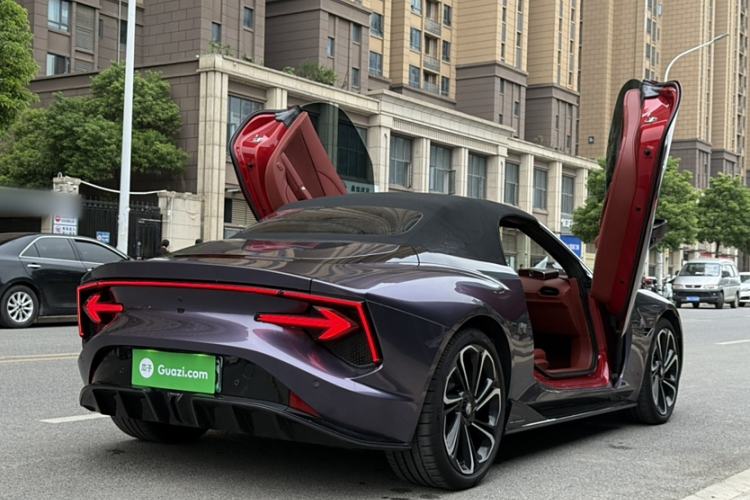 Used MG Cyberster 2024 520 km Legendary All-Wheel-Drive Version Exterior 8