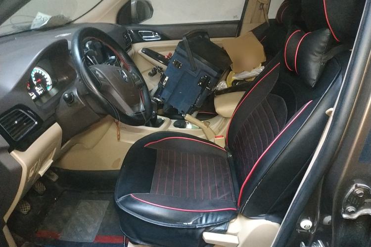 Used Baojun 730 2014 1.5L Manual Luxury Navigation ESP Version 7 Seats