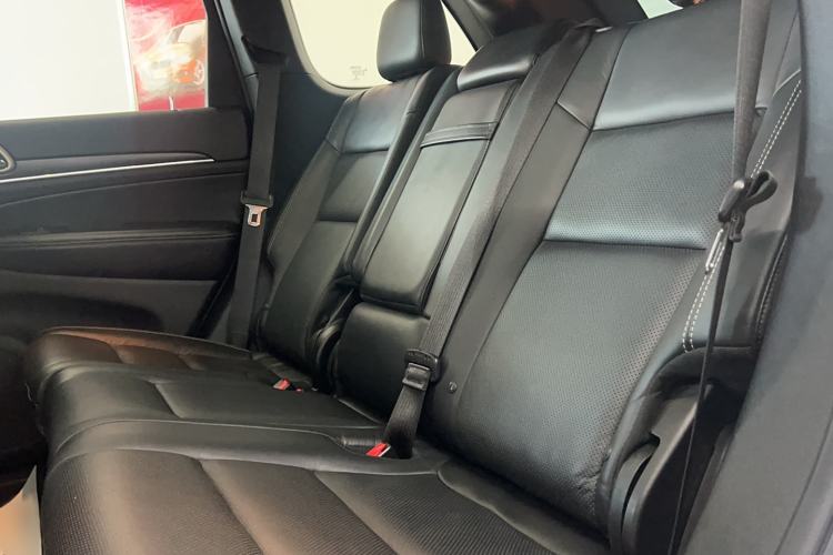 Used Jeep Grand Cherokee 2017 3.0L Elite Navigation Edition