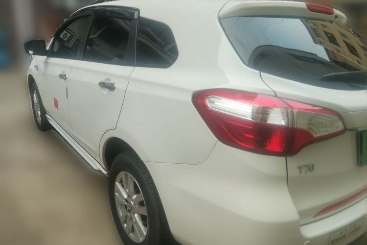 Used Venucia T70 2016 2.0L Manual RuiQu Version