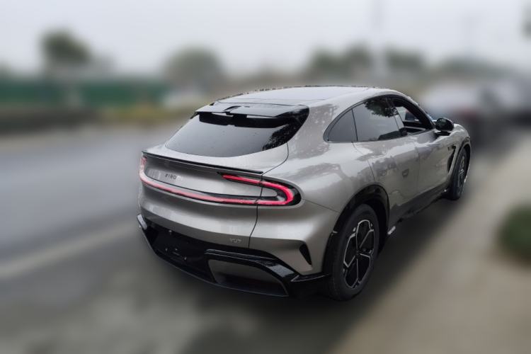 Used Xiaomi Auto YU7 2025 Ultra-Long Range All-Wheel Drive Pro Version
