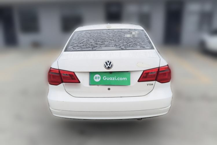 Used Volkswagen Jetta 2017 1.4L Manual Fashion Edition
