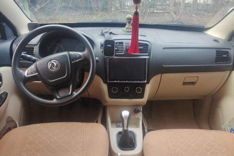 Used Dongfeng Fengon 370 2016 1.5L Manual Elite Home Edition 7-Seater