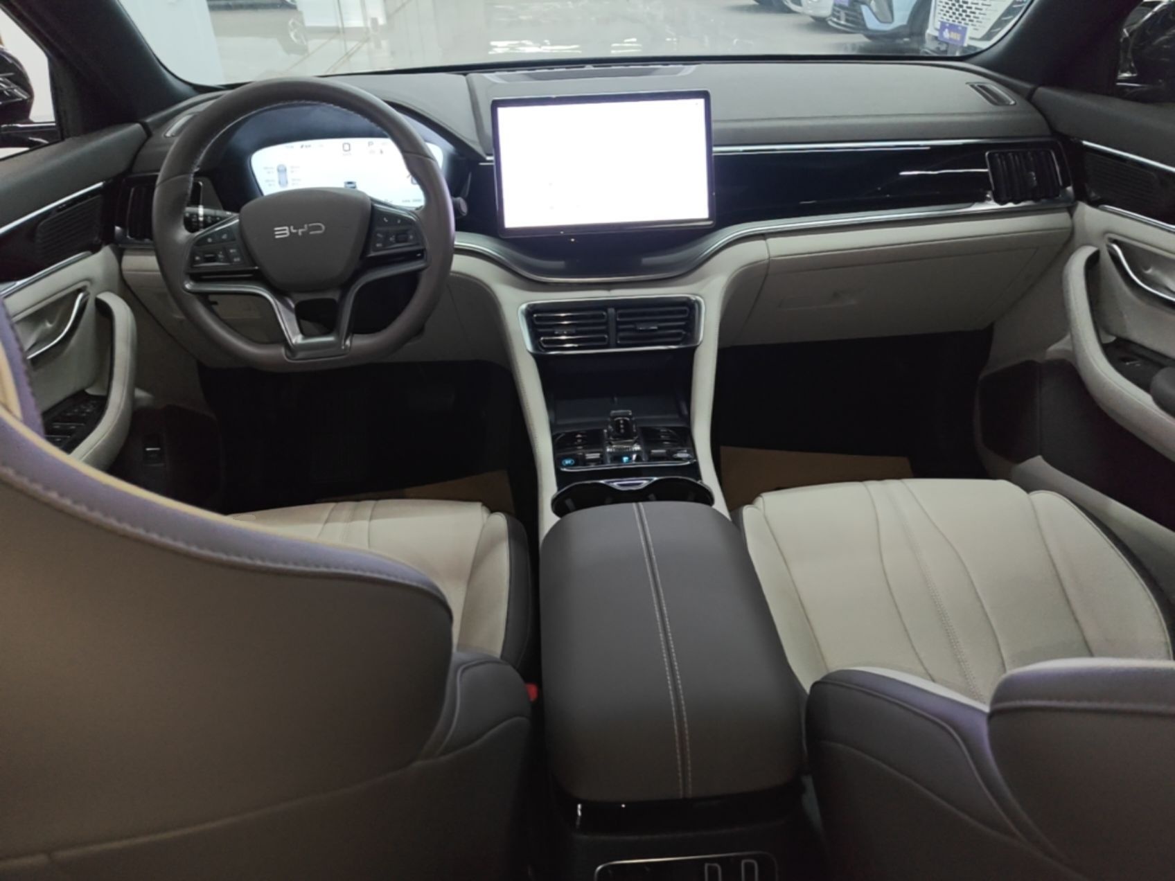 BYD Song PLUS New Energy 2025 DM-i 112KM Prestige Model - Premium — снимка 12