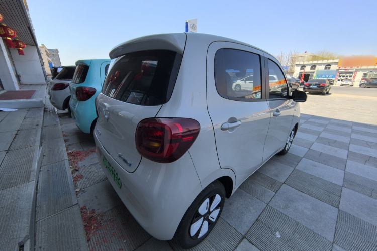 Used Wuling Hongguang MINIEV 2025 Four-Door Version Advanced Edition Exterior 2