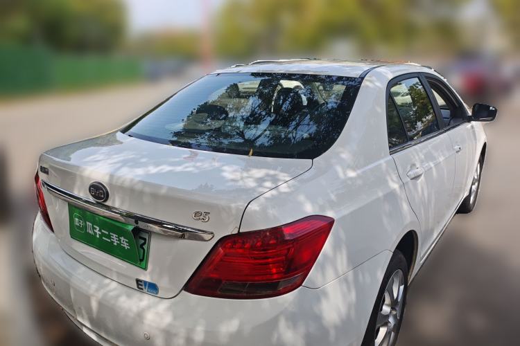 Used BYD e5 2016 300 Luxury Edition
