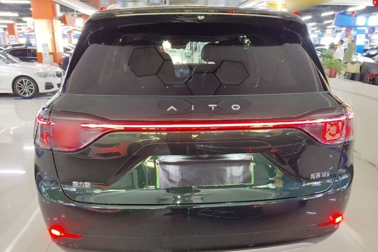 Used Hima AITO M9 2024 Range-Extended Ultra Version 52 kWh 6-Seater Model
