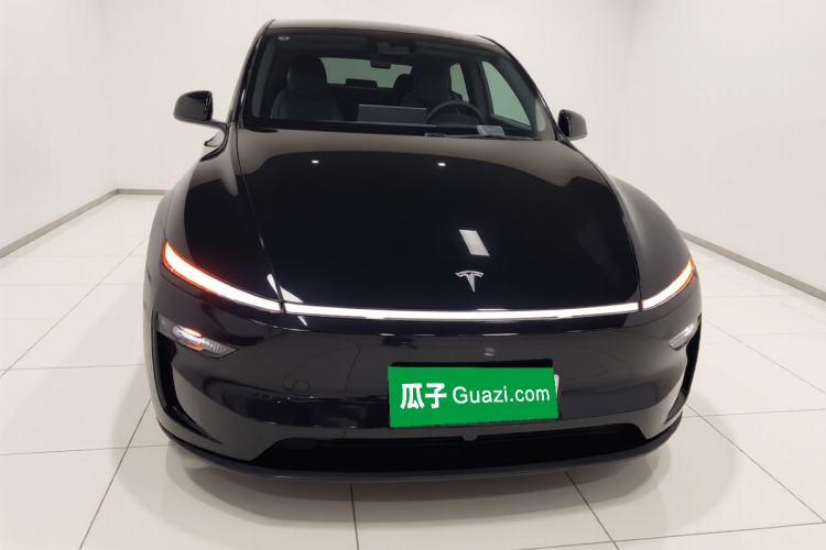 Used Tesla Model Y 2026 Rear-Drive Model
