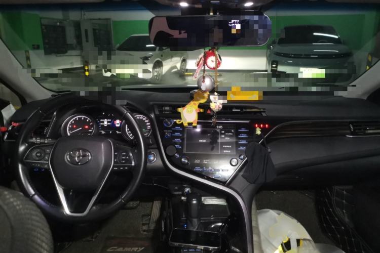 Used Toyota Camry 2018 2.5G Luxury Edition
