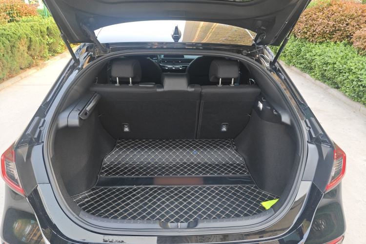 Used Honda Civic 2023 HATCHBACK 240TURBO CVT Extreme Edition Trunk