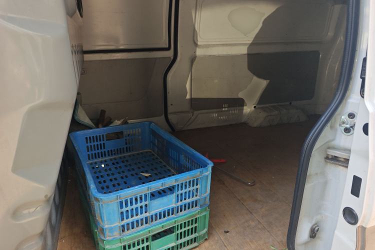 Used Jinbei New Hiace S 2023 1.5L Wealth Edition Van 2/5-Seater Air-Conditioned Model SWC15M Left Rear Seat