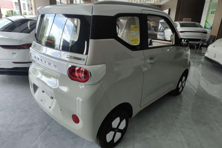 Used Wuling Hongguang MINIEV 2024 3rd Generation 215km Advanced Version