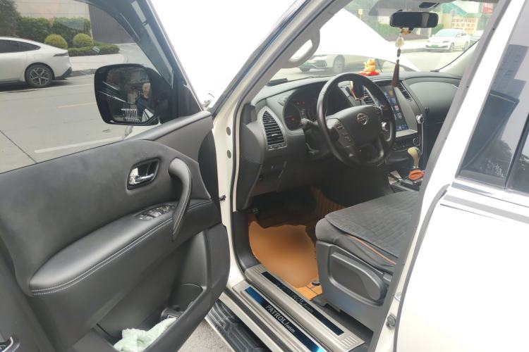 Used Nissan Patrol 2018 4.0L LinkedIn Edition