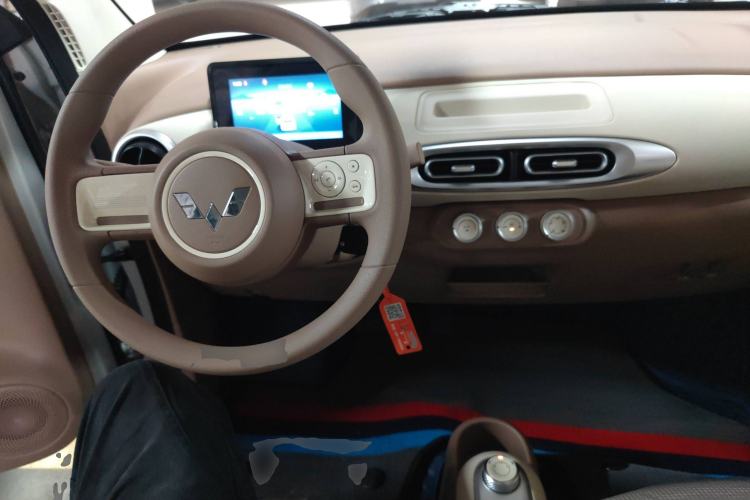 Used Wuling Hongguang MINIEV 2025 Four-Door Version Advanced Edition