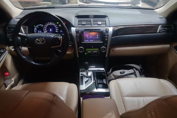 Used Toyota Camry 2012 Luxurious Edition 2.5HG Zunrui

