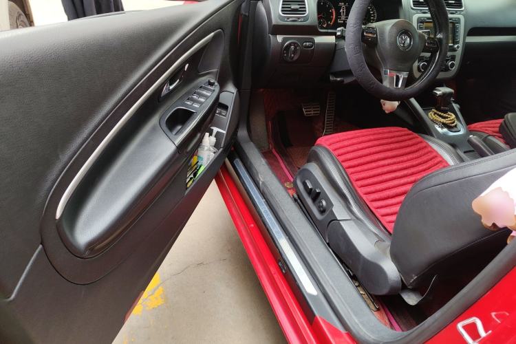 Used Volkswagen Eos 2010 2.0 TSI DSG Luxury Edition Driver Seat