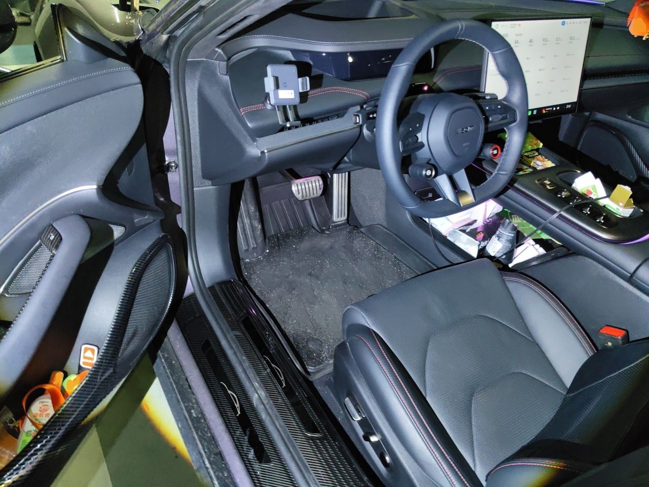 Xiaomi Auto SU7 2024 Four-Wheel Drive Ultra-Long Range Advanced Intelligent Driving Max Edition — снимка 16