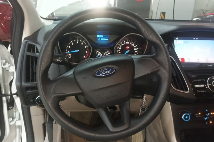 Used Ford Focus 2018 Sedan Classic 1.6L Automatic Comfort Plus Smart Drive Version