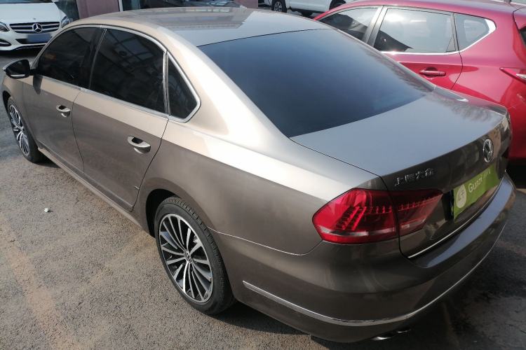 Used Volkswagen Passat 2014 1.8TSI DSG Prestige Navigation Edition Exterior 2