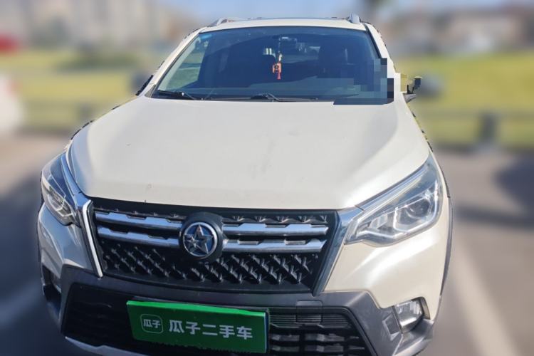 Used Venucia T70 2018 2.0L CVT Smart Enjoyment Sport Edition Front