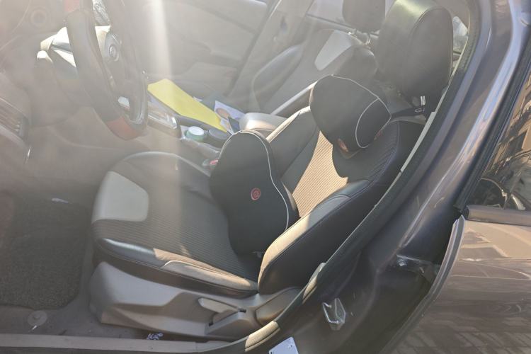 Used Ford Focus 2012 Sedan 1.6L Automatic Fashion Edition