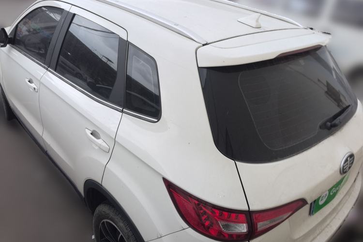 Used FAW Senya R7 2017 1.6L Manual Luxury Model
