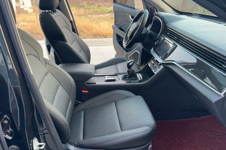 Used Sinotruk VGV U70 2020 1.5T Manual Elite Sunroof Version 7 Seats
