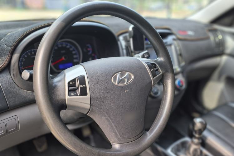 Used Hyundai Celesta 2015 1.6L Manual Comfort Model