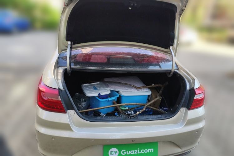 Used Geely Auto Vision 2019 Upgraded Model 1.5L Manual Luxury Version China VI Standard Trunk