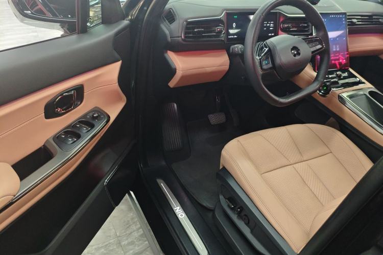 Used Nio ES8 2020 580 km Signature Edition 7-Seater Version
