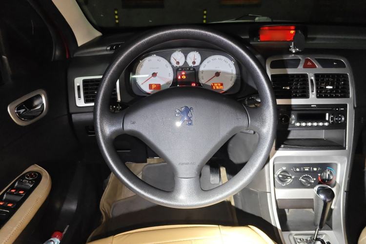 Used Peugeot 307 2010 Sedan 1.6L Automatic Comfort Edition
