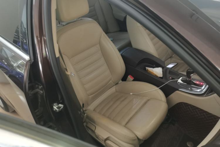 Used Opel Insignia 2013 2.0T Two-Wheel-Drive Luxury Version