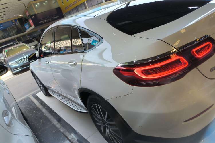 Used Mercedes-Benz GLC Coupe 2020 GLC 300 4MATIC Coupe SUV
