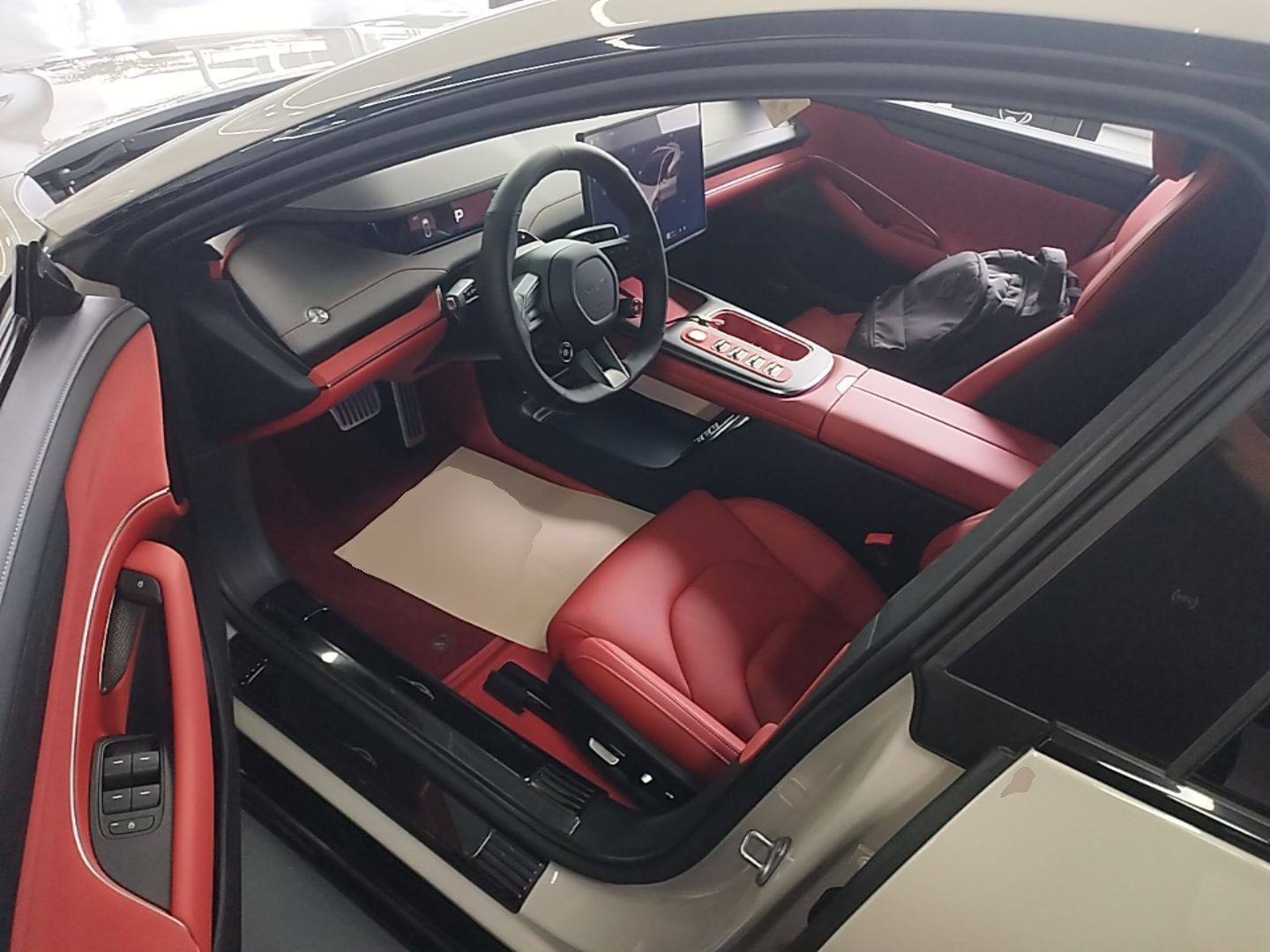Xiaomi Auto SU7 2024 Four-Wheel Drive Ultra-Long Range Advanced Intelligent Driving Max Edition — снимка 18