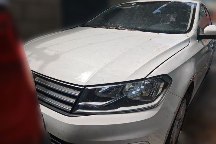 Used Volkswagen Santana 2016 1.6L Manual Comfort Edition
