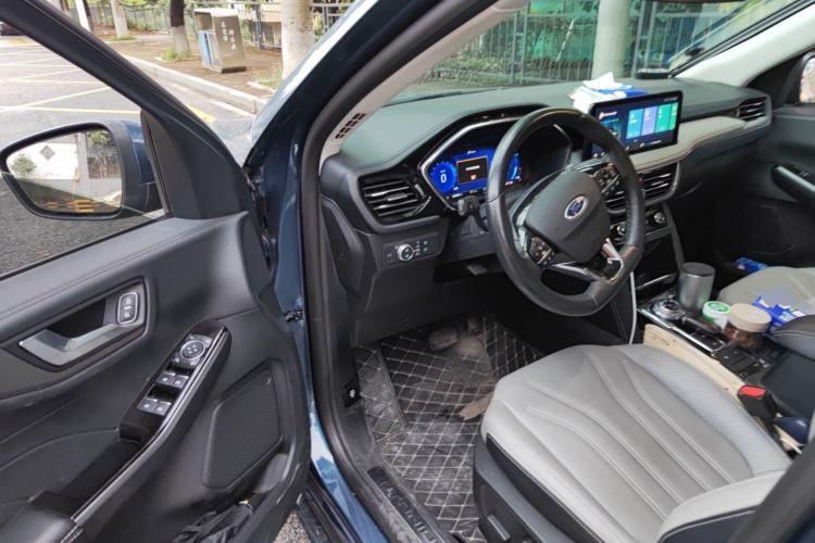 Used Ford Escape 2020 EcoBoost 245 Four-Wheel Drive Luxury Edition