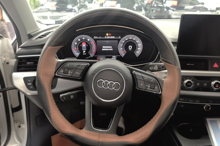 Used Audi A4L 2020 40 TFSI Fashionable and Elegant Model
