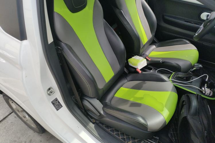 Used Roewe Clever 2021 302 km New Four-Seater Super-Efficient Version