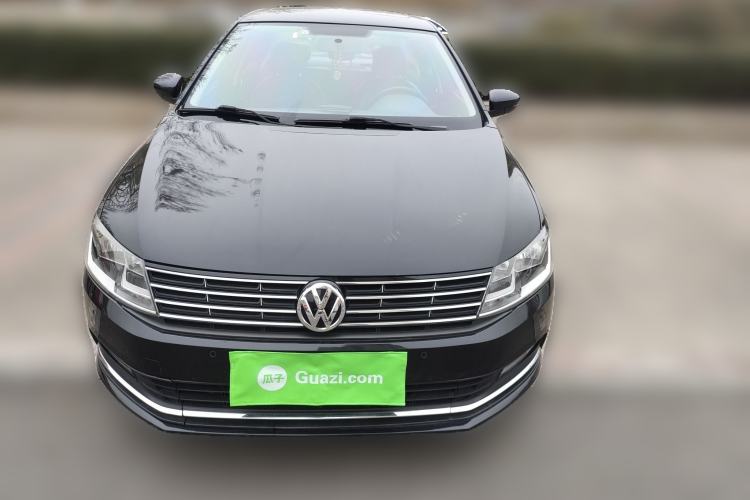 Used Volkswagen Lavida 2015 1.6L Manual Comfort Edition
