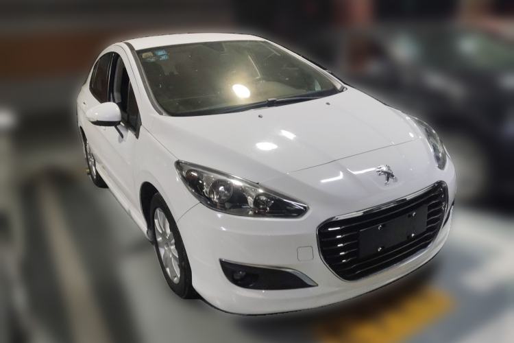 Used Peugeot 308 2013 1.6L Manual YouShang Model Front Right 45 Deg