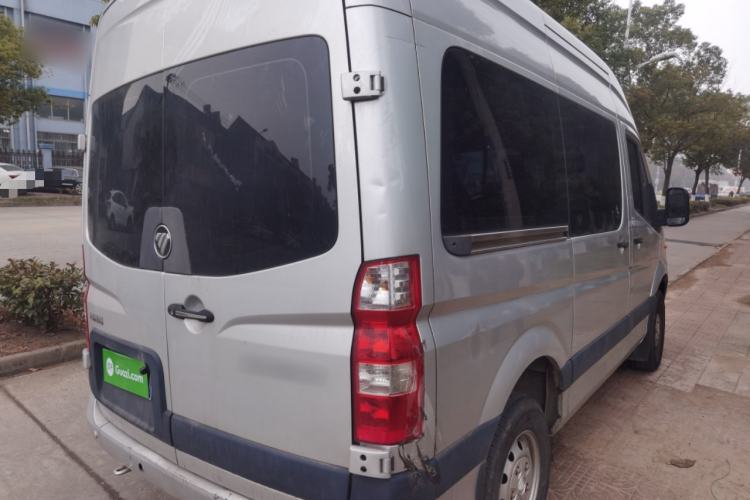 Used Foton Toano 2022 2.0T Manual Urban Edition Short Wheelbase Mid-Height Design Rear Single Tire 5/6/9-Seater Configuration 4F20TC3
