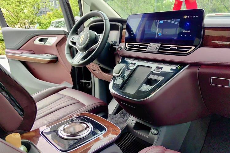 Used Hongqi HQ9 2023 2.0T Smart Connect Flagship Edition