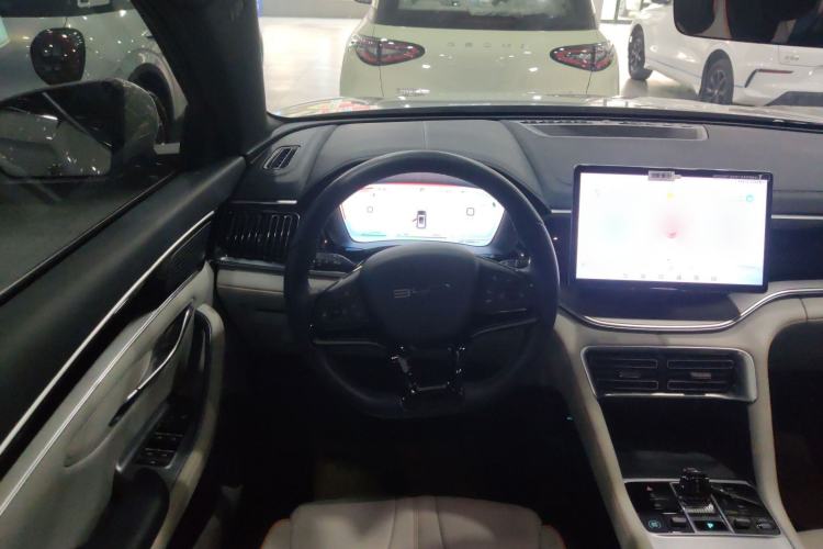 Used BYD Song PLUS New Energy 2024 Honor Edition EV 520km Luxury Model
