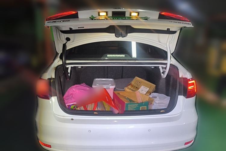 Used Volkswagen Sagitar 2015 230TSI Automatic Luxury Model Trunk