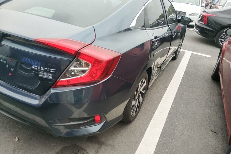 Used Honda Civic 2016 220TURBO CVT Luxury Edition