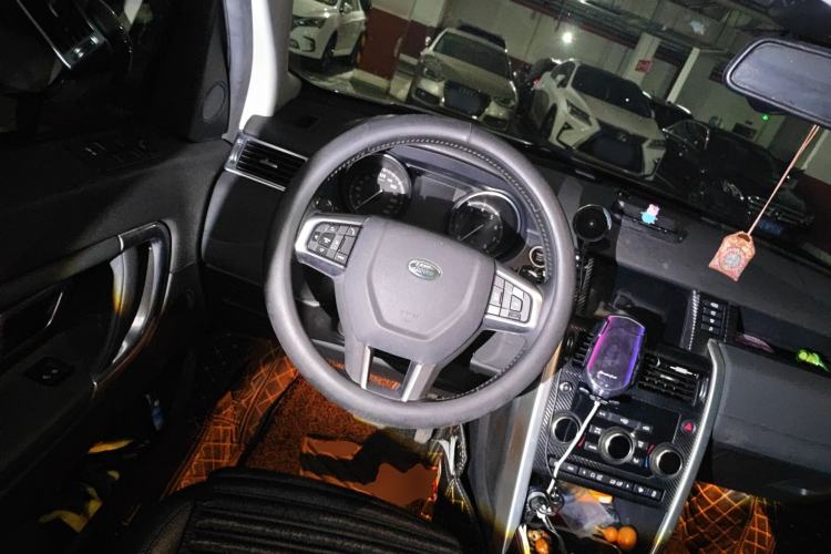 Used Land Rover Discovery Sport 2018 240 PS SE Version Steering Wheel