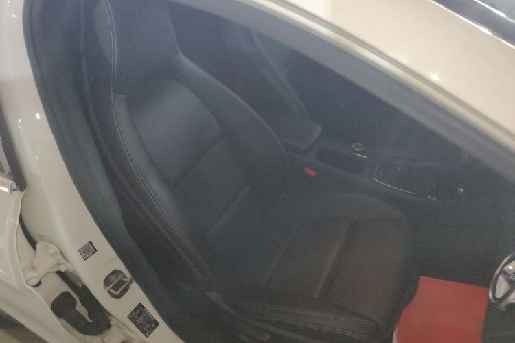 Used Mercedes-Benz GLA 2018 GLA 200 Fashion Model Right Front Seat