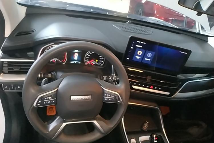 Used Haval H6 2021 National Trend Edition 1.5T Automatic Urban Version Center Console