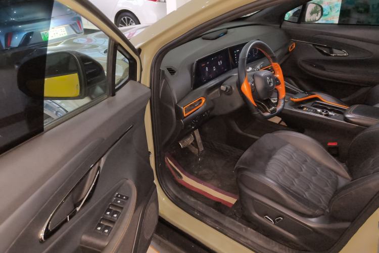 Used CHANGAN UNI-T 2022 1.5T Sport Edition Premium Version Driver Seat