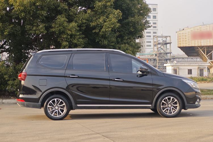 Used Baojun 730 2019 1.5T CVT Flagship Version 7 Seats China V Emission Standard
